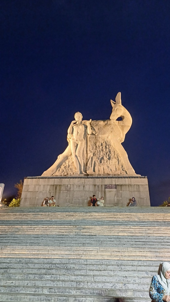 Скульптура "Олень повернул голову".Все фото авторские.