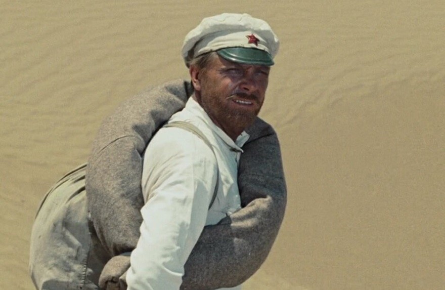 Товарищ Сухов. Кадр из фильма "Белое солнце пустыни". Картинка взята в открытых источниках.