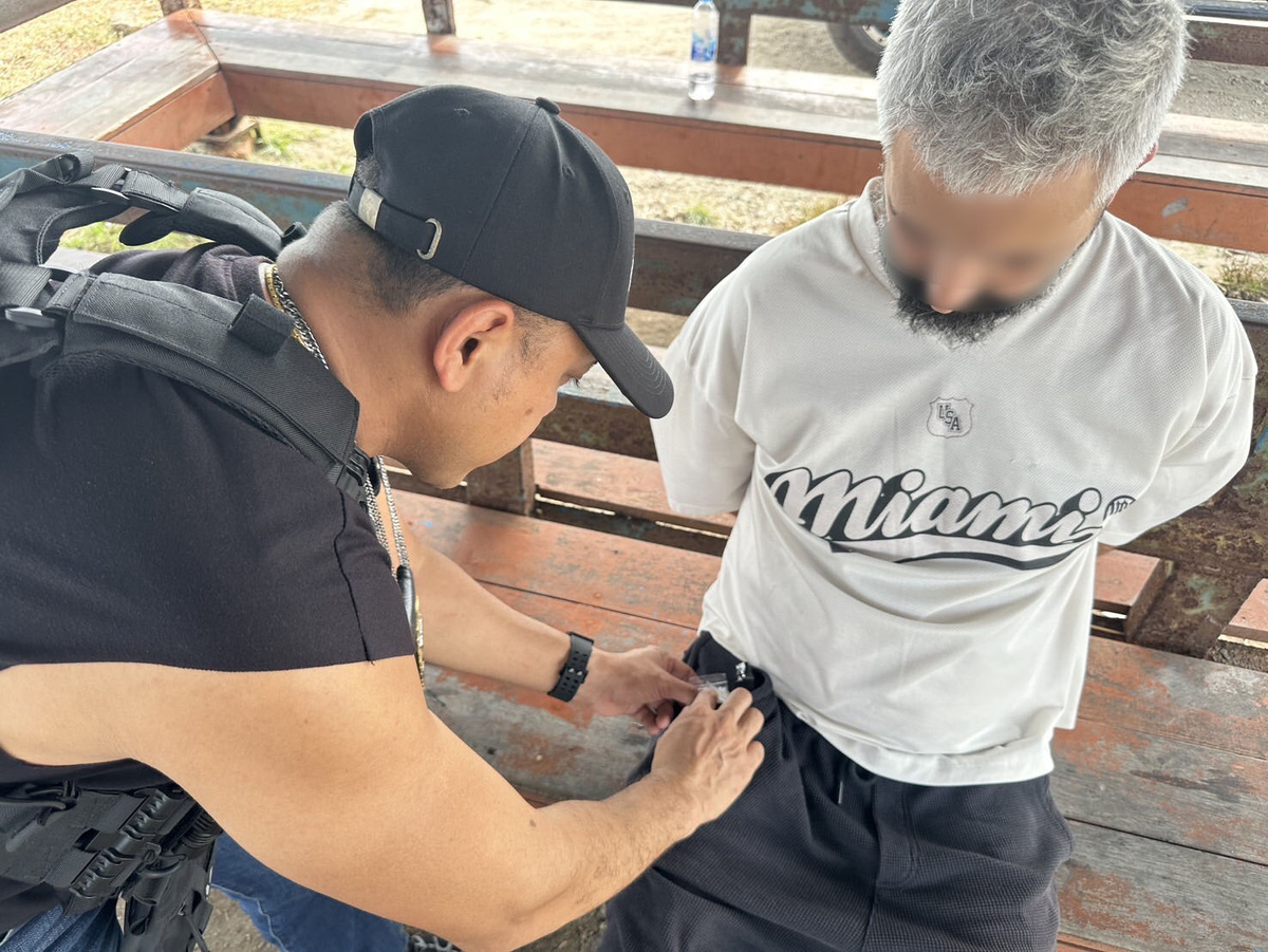 Хитроумный Диджей Виген решил стать наркодилером, потому что потерял работу. Печалька!