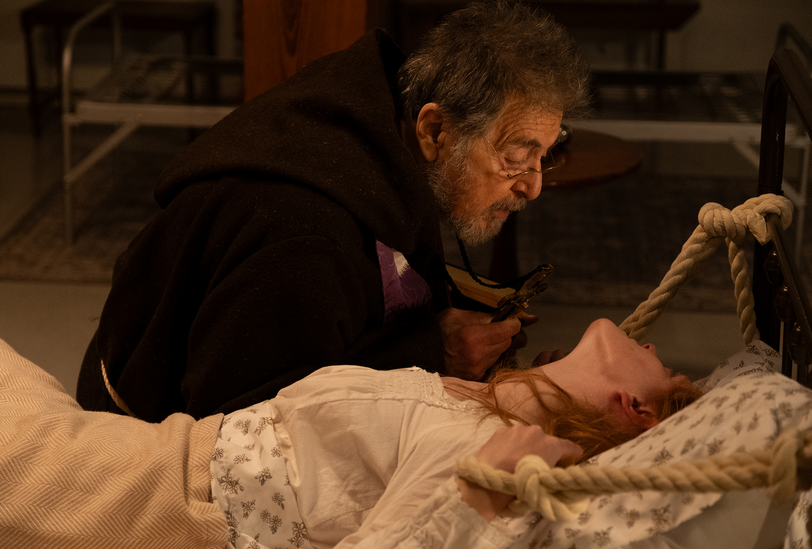 Листайте кадры.