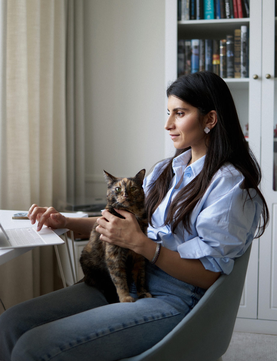 Голос как таковой никому не интересен. Это лишь инструмент, достаточно бессмысленный в отрыве от задачи и ее реализации. Но если человек умеет им управлять, то здесь уже начинается все самое интересное