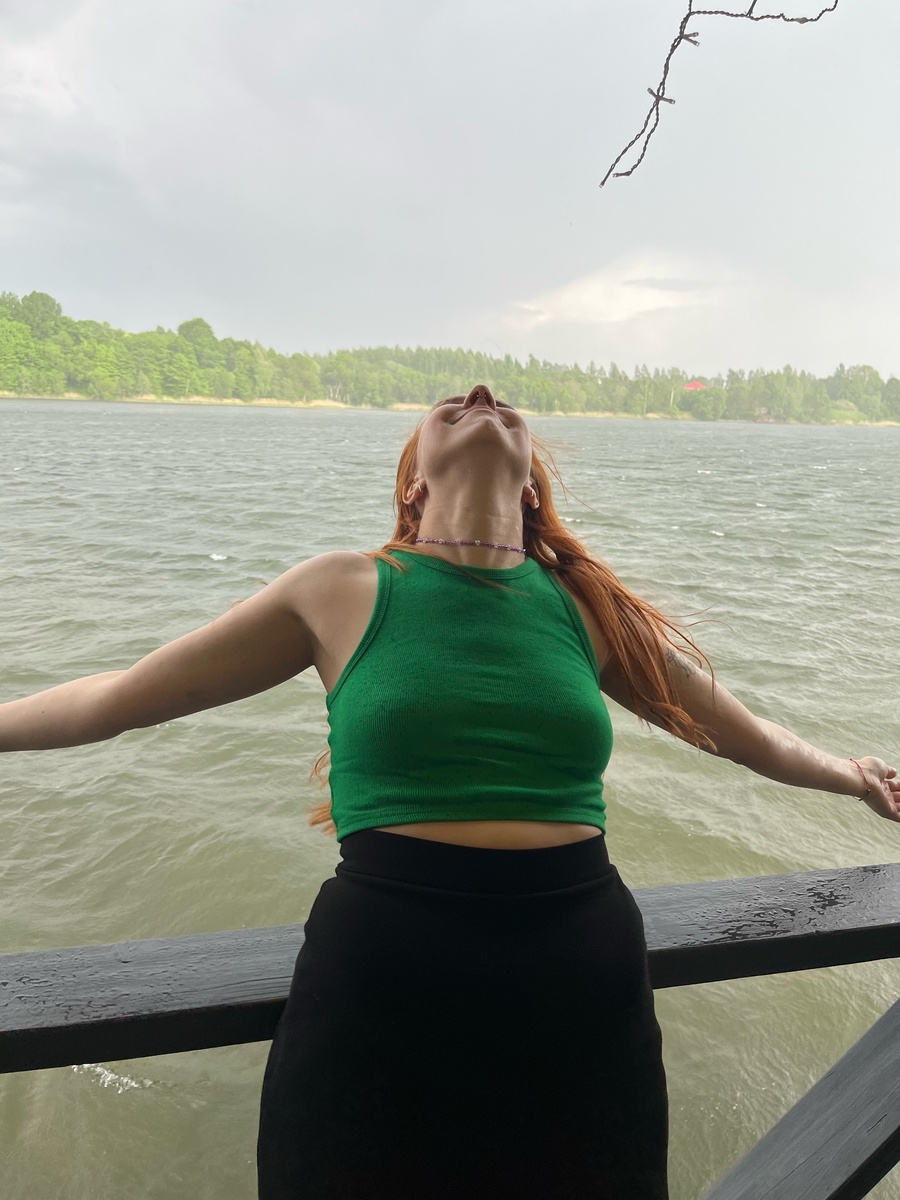 Дочке уже 25 лет.