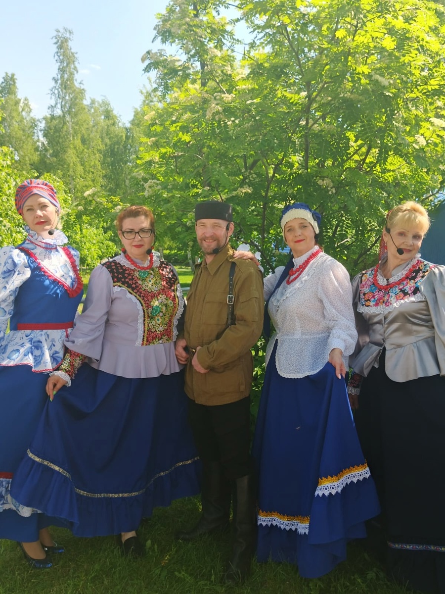 Участники ансамбля на Областном Фестивале «Всемирный день окружающей среды»