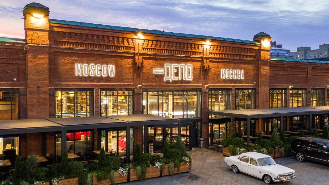 «Депо.Москва» — российский фудмолл, расположен на территории комплекса «Депо Лесная», который находится на месте бывшего Миусского трамвайного парка