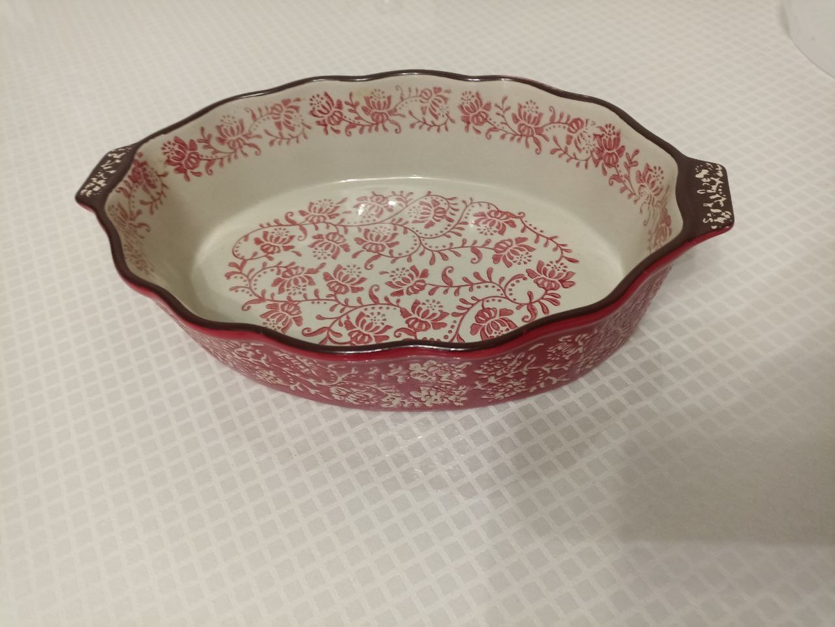 Форма у меня вот такая - 25 на 17 см.