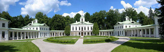 Усадьба Середниково. Источник: https://serednikovo.su/images/usadba3.jpg