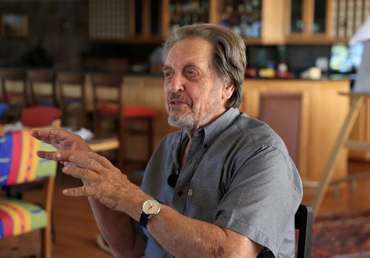    Эррол Маск.