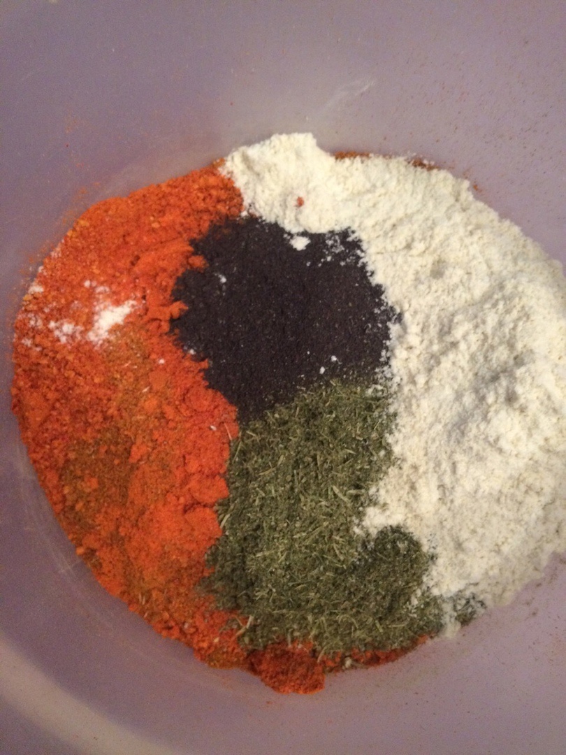 фото автора приправа из морковки, чеснока, базилика, укропа 