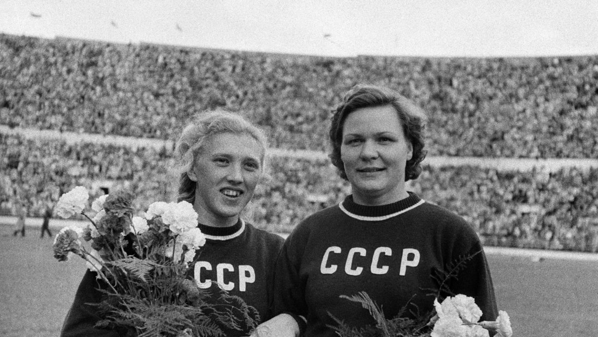 Галина Зыбина (слева).
Фото Анатолий Гаранин/РИА Новости