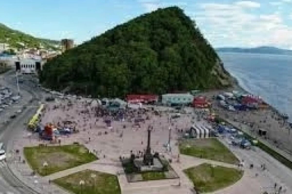    Горе-альпинист не мог спуститься с Никольской сопки на Камчатке