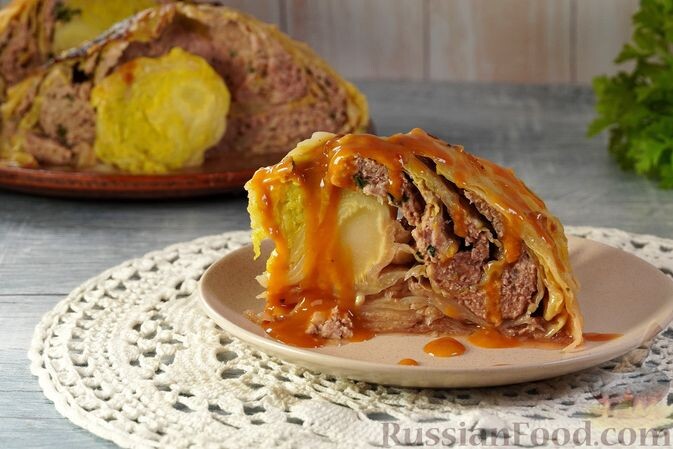 капуста белокочанная, фарш мясной, хлеб белый, молоко, лук репчатый, жир, яйца, соль, перец чёрный молотый, масло сливочное, бульон, мука, сахар, сок лимона