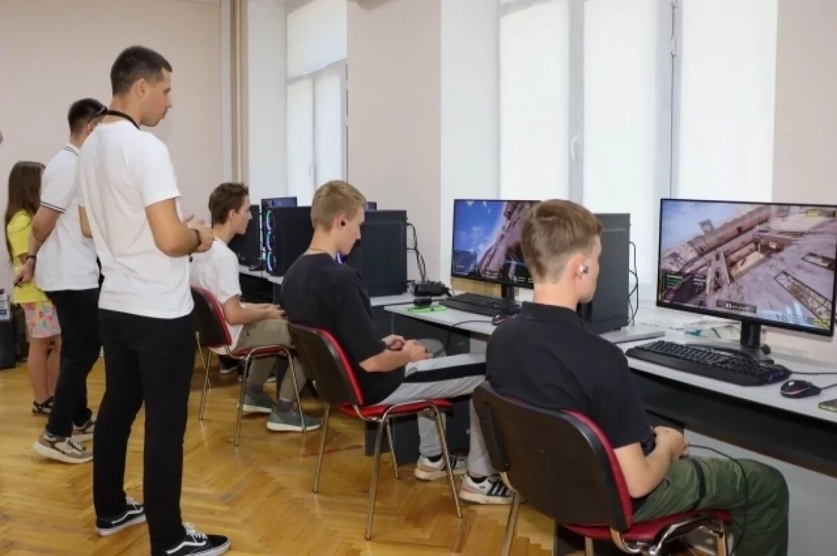    В Майкопе прошли соревнования по гонкам дронов