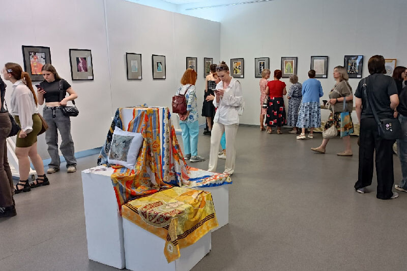    На открытии выставки Оксаны Гамбургер (фото: Светлана Саблина)