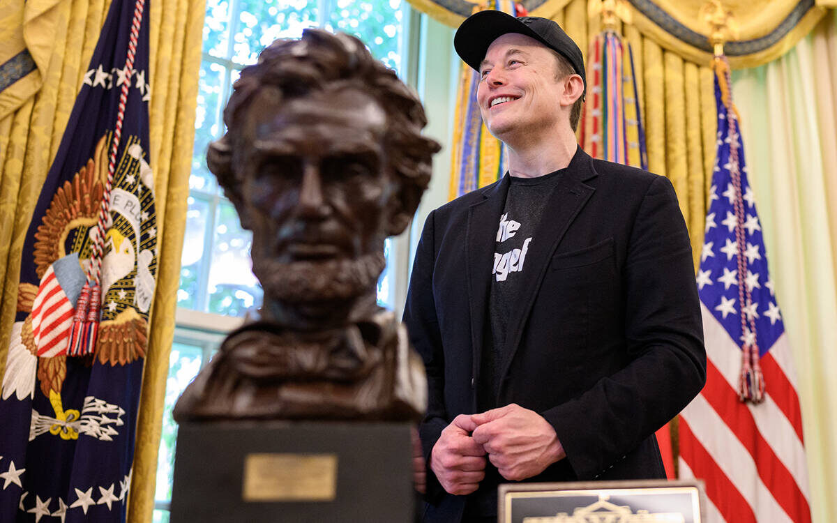 Трамп публично заявил о безумии МаскаФото: © The White House