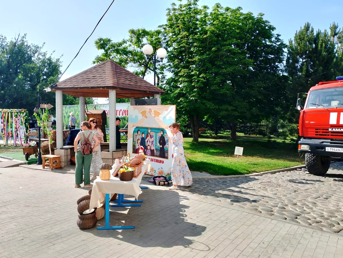 Волгоспас дежури вовремя Троичных гуляний