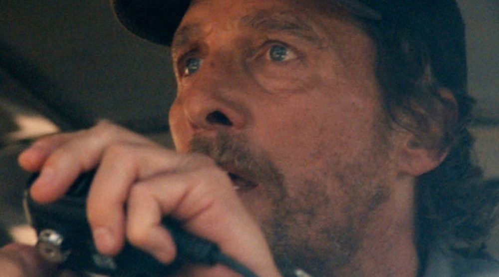     Кадр из фильма «Потерянный автобус» (2025)