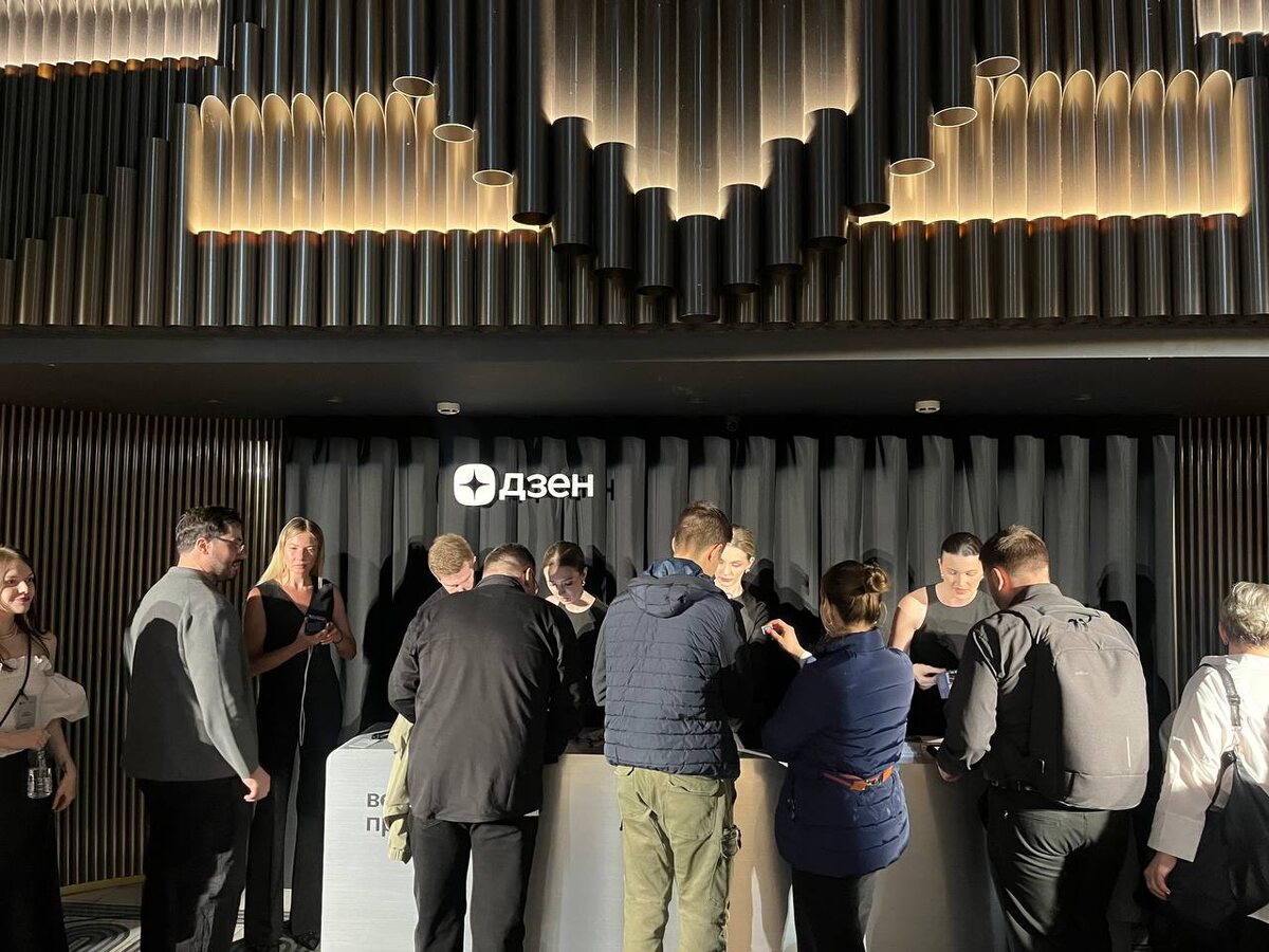 очередь из блоггеров на входе