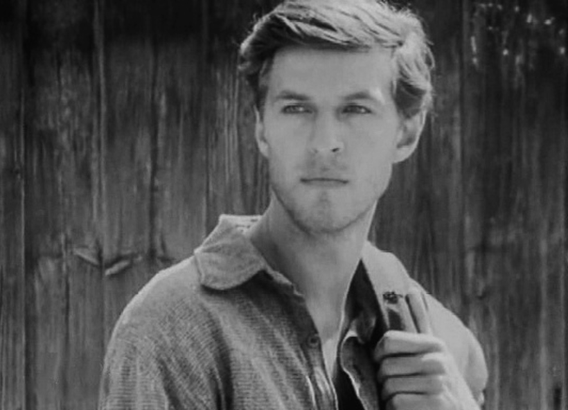 Кадр из фильма «Кто вернётся — долюбит»