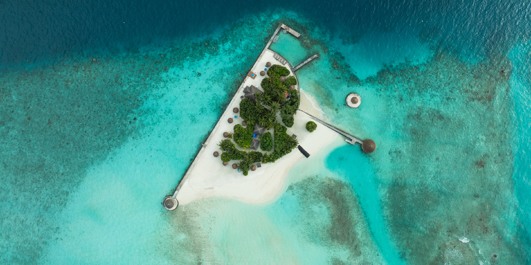 Тренд июня: туристы начали экономить на отдыхе в России — массово и осознанно.