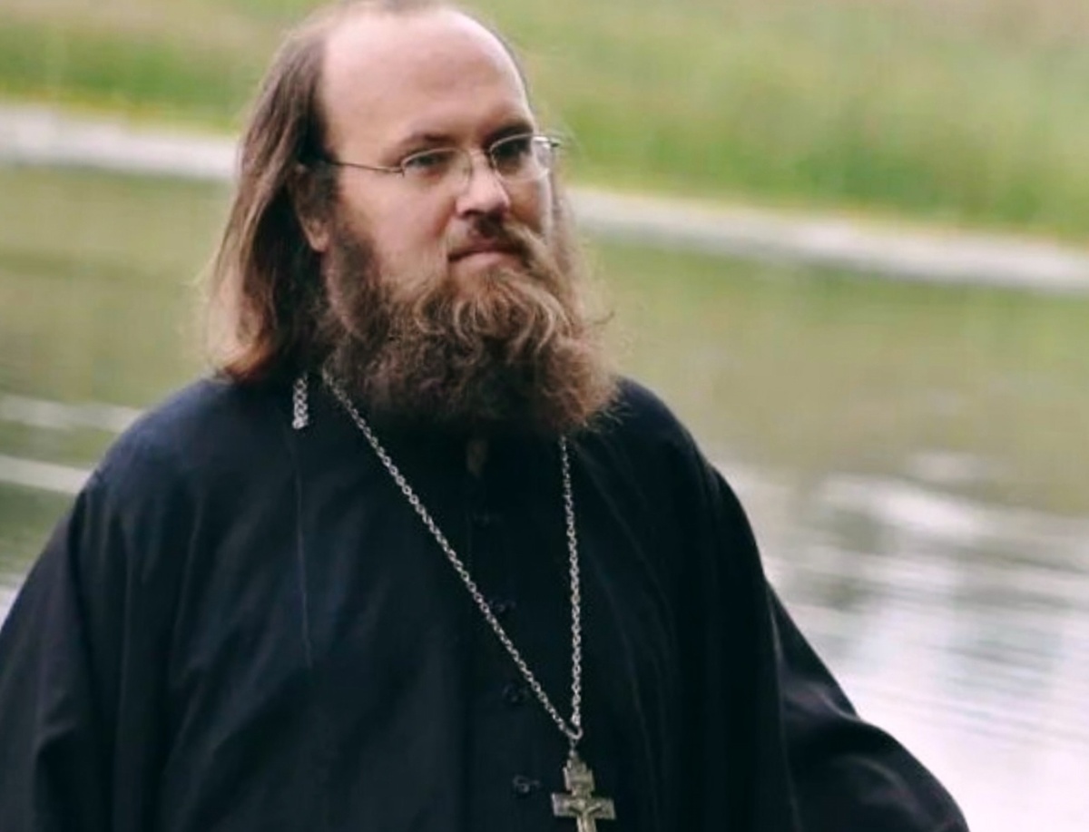 Андрей Ефанов — протоиерей, клирик Кинешемской епархии, настоятель Воскресенского храма (с. Болотново).