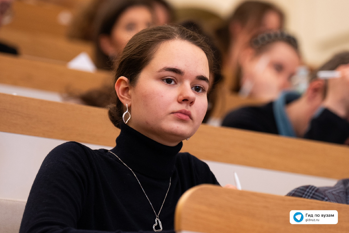 «Тотальный диктант» 2025. Фото СМИ «Гид по вузам».
