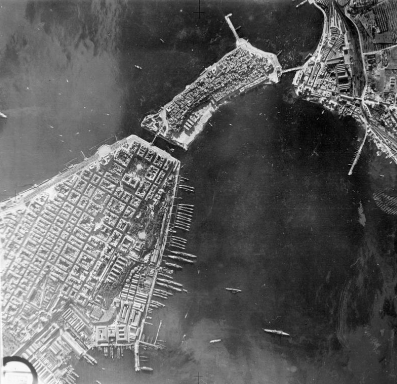 Гавань Таранто, 1940 год