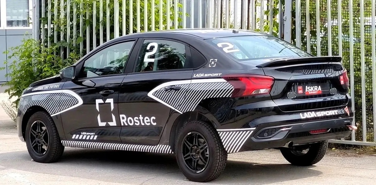   Lada Iskra Sport с 1,8-литровым двигателем