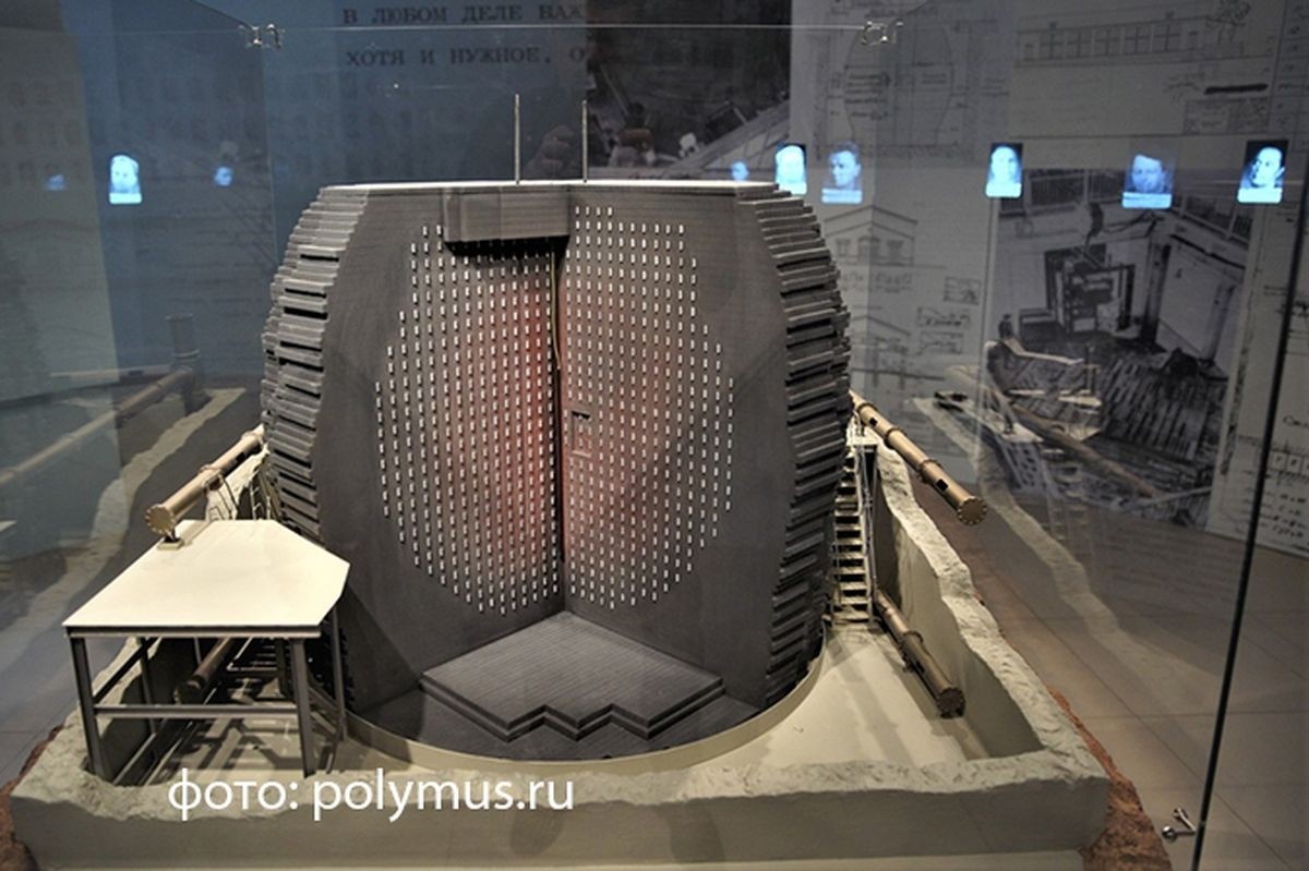 Фотографии с презентации выставки “Ф-1: феноменально первый. Атомный проект, который изменил мир”