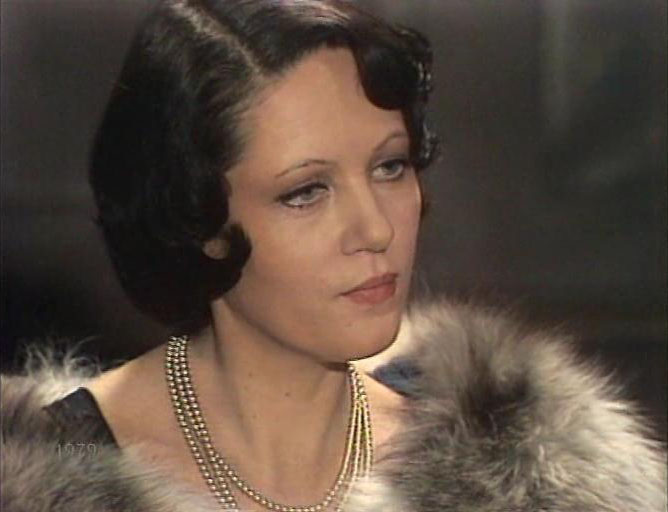 Лидия Савченко была талантливой актрисой, но отказалась от карьеры ради любви к мужу.