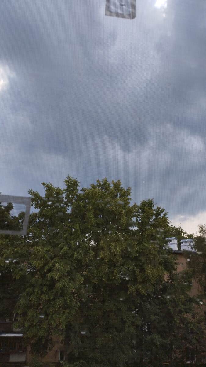 Кусочек сегодняшней грозы в нашем городе