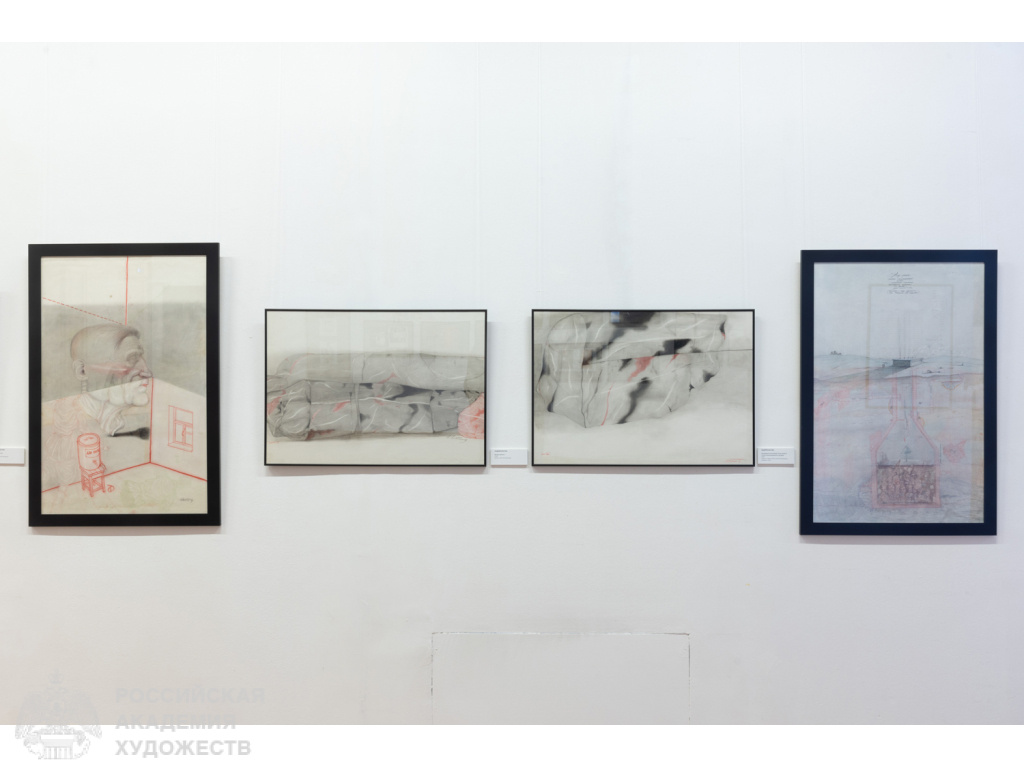 Фрагмент экспозиции «Роль и линия» в залах МВК РАХ Галереи искусств Зураба Церетели (Москва, Пречистенка, 19). Фото: Виктор Берёзкин, пресс-служба РАХ. 2025