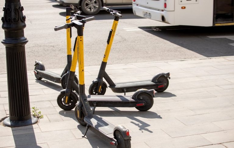    В Оренбуржье с начала года самокатчиков оштрафовали на 200 тысяч рублей Антон Пичурин