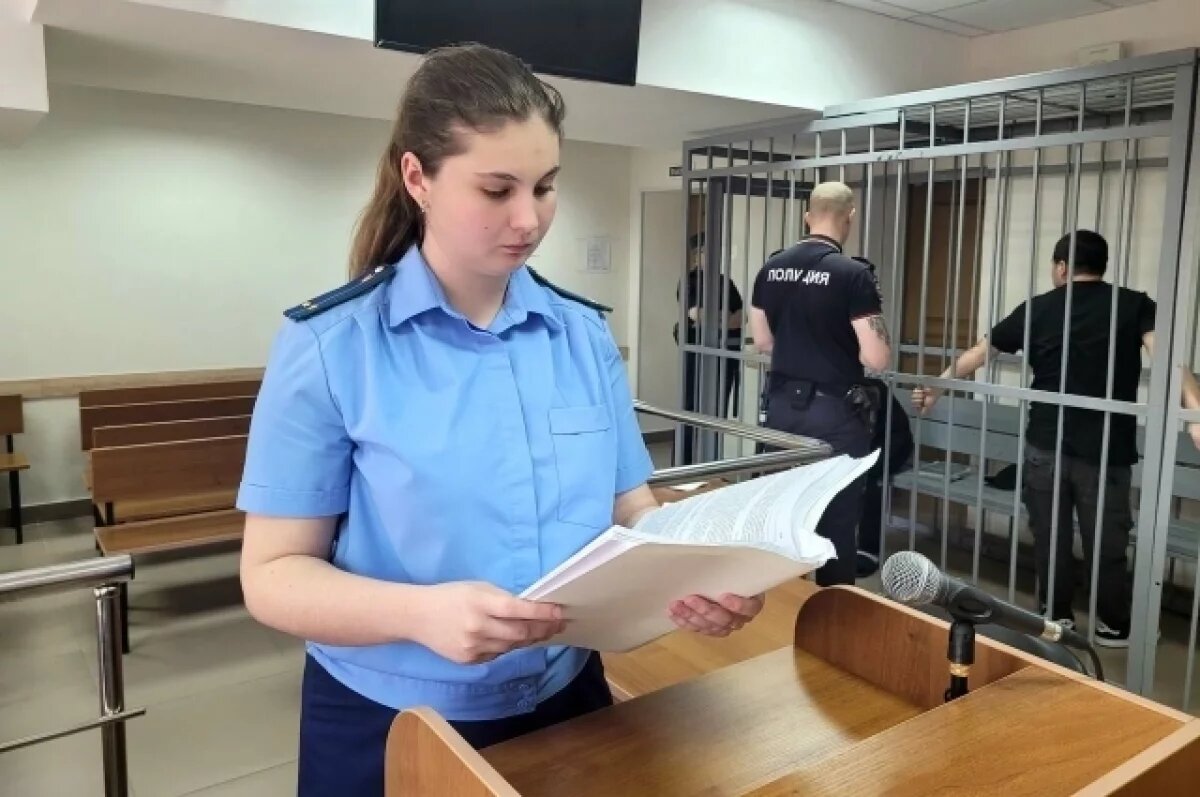    Троих наркозакладчиков из Узбекистана осудили в Брянской области