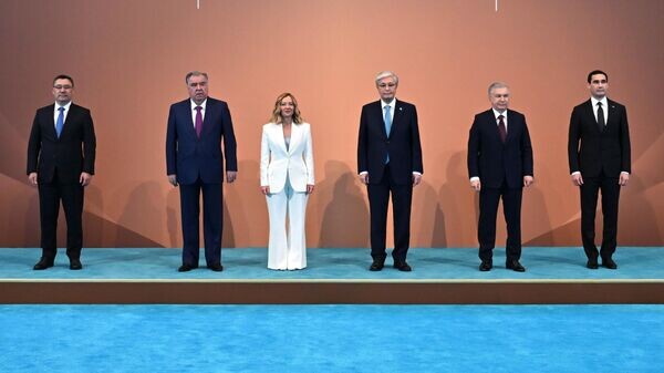    © Пресс-служба президента КР / Султан Досалиев