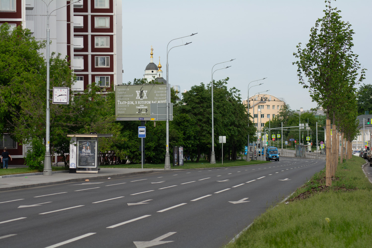 Улица Сергия Радонежского ( фото 2, без машин) 