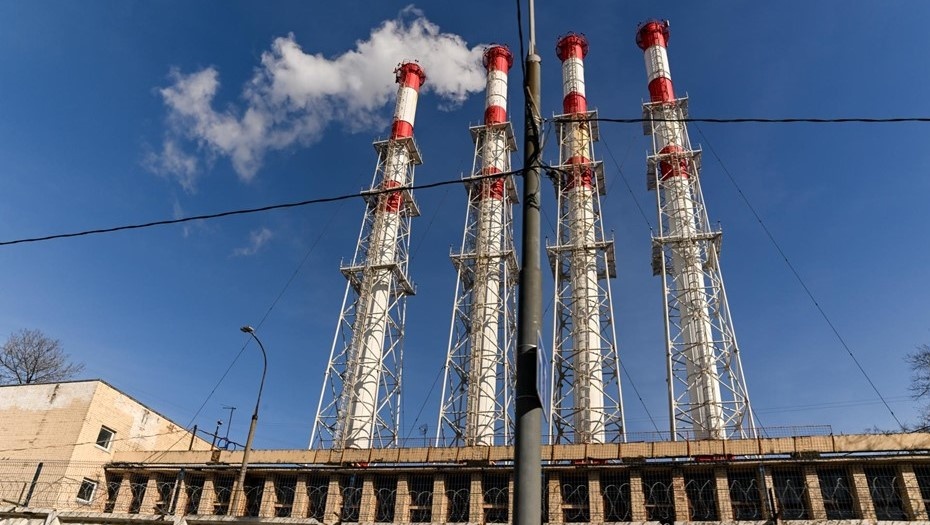    Трубы отопления с дымом. Автор фото: Тихонов Михаил