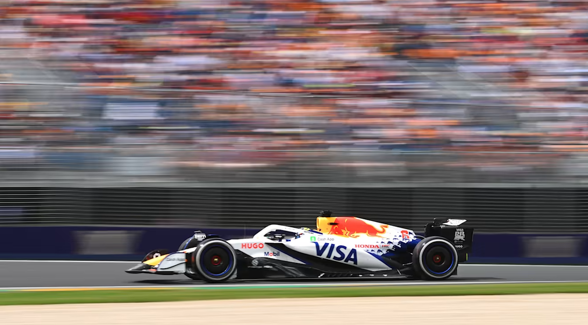    Болид Racing Bulls