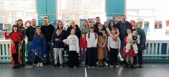 фото  автора,  В СОШ №12 города Калининграда, при содействии МОО ВКРЭК и ЗПГ, Прошел показ театрализованного представления, посвященного  Победе  нашего народа в Великой Отечественной войне. Руководитель Харитонова А.А.