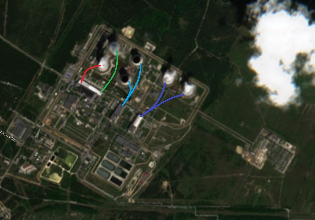 РАЭС – единственная рабочая украинская АЭС с градирнями и по их виду можно предположить, какие энергоблоки в работе