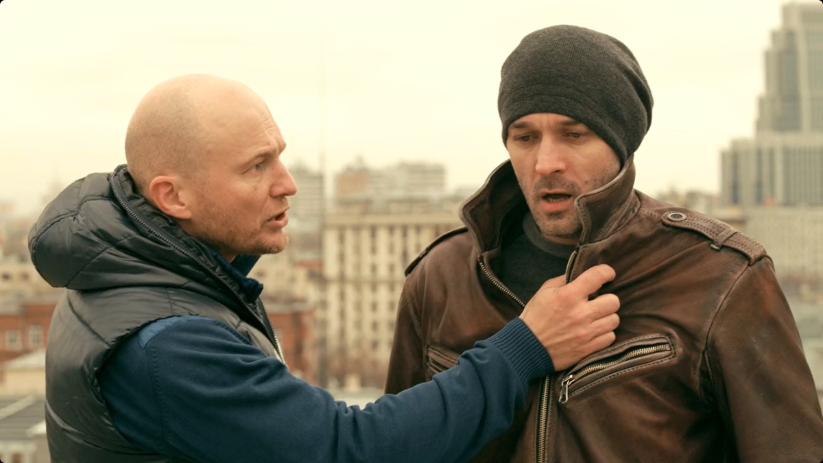 Кадр из сериала "Второе зрение", 2016 г., режиссер Кирилл Белевич, сценаристы Константин Галдаев, Георгий Селегей, Юсуп Разыков, композиторы Леонид Каминер, Вадим Маевский, Александр Туркунов (скриншот) 