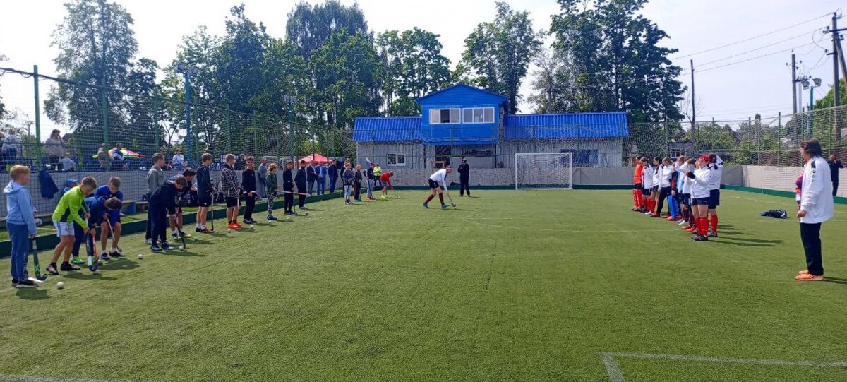 Хоккей на траве в Гдове
Фото: Фото: газета «Гдовская заря»