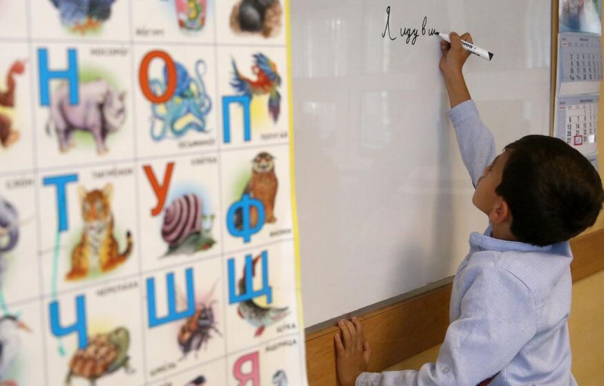    «Предостеречь от преступлений»: ГД рассмотрит законопроект, призывающий направлять информацию о детях-мигрантах в МВД