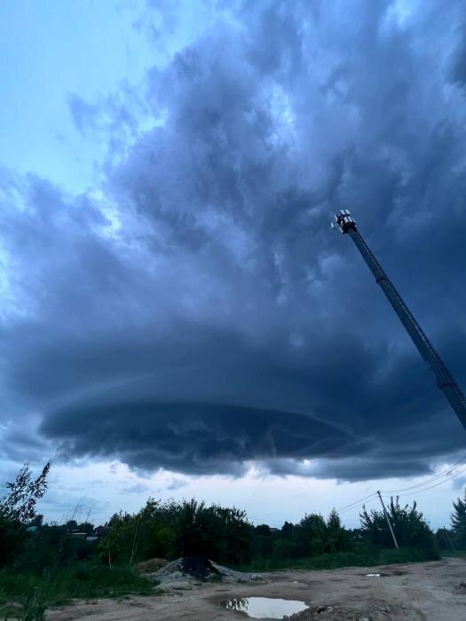 Облако-воронка над Псковским районом
Фото: ПАИ