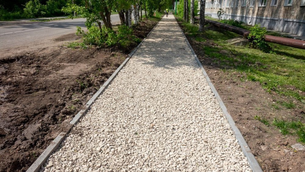    В Лянгасово ремонтируют тротуар