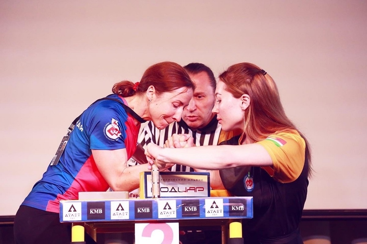    Искусство борьбы на руках требует долгого познания