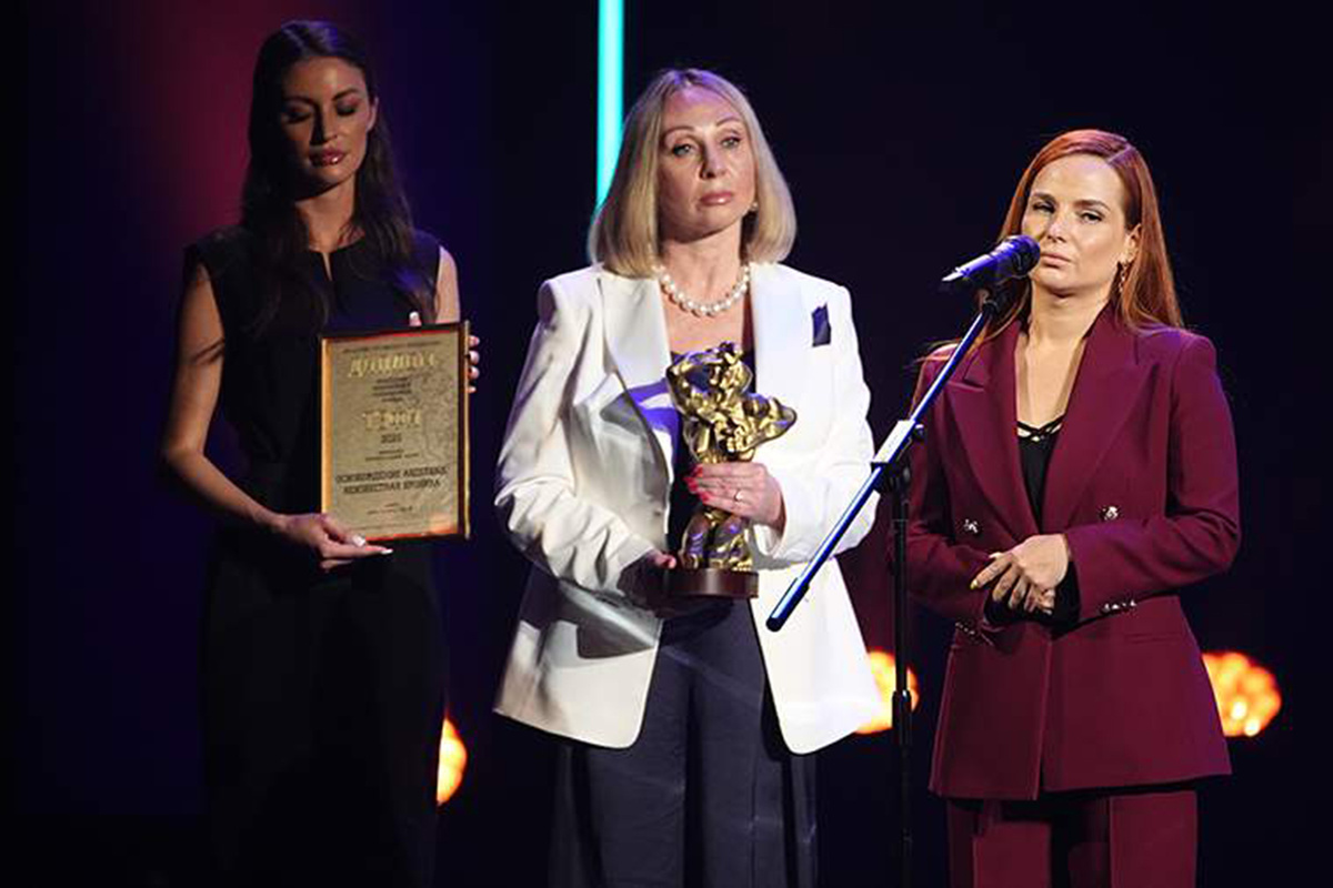 Статуэтку «Орфея» получила вдова Сергея Ермина Виктория

фото: ИЗВЕСТИЯ/Сергей Лантюхов