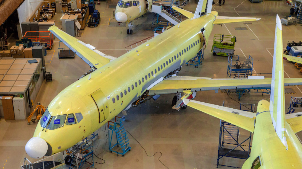    СМИ снова путают SSJ и SJ – почему это не просто ошибка, а манипуляция