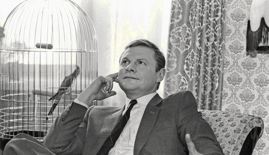 Актёр был довольно ревнивым, но верностью не отличался