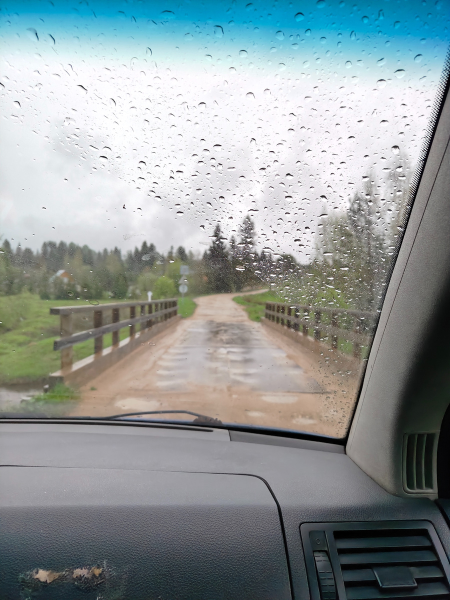 На въезде в Павло-Обнорский монастырь. Мост через речку Нурму.