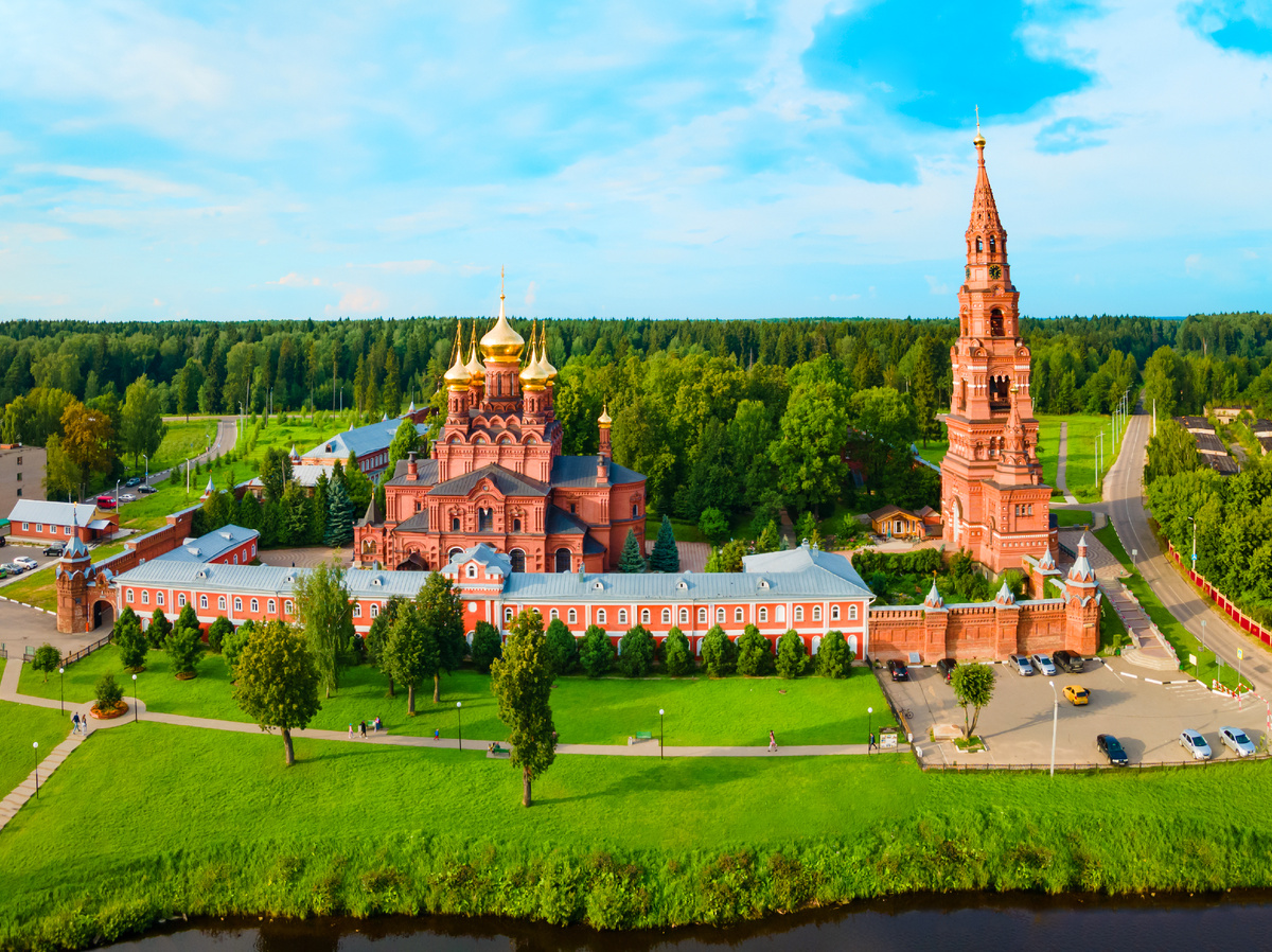 @saiko3p/Shutterstock.com